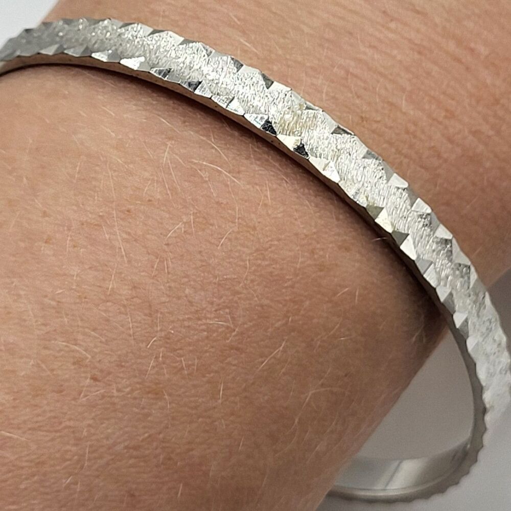 Vintage Signed Trifari Silver Tone Textured Wavy Cut Etched Bangle Bracelet  L